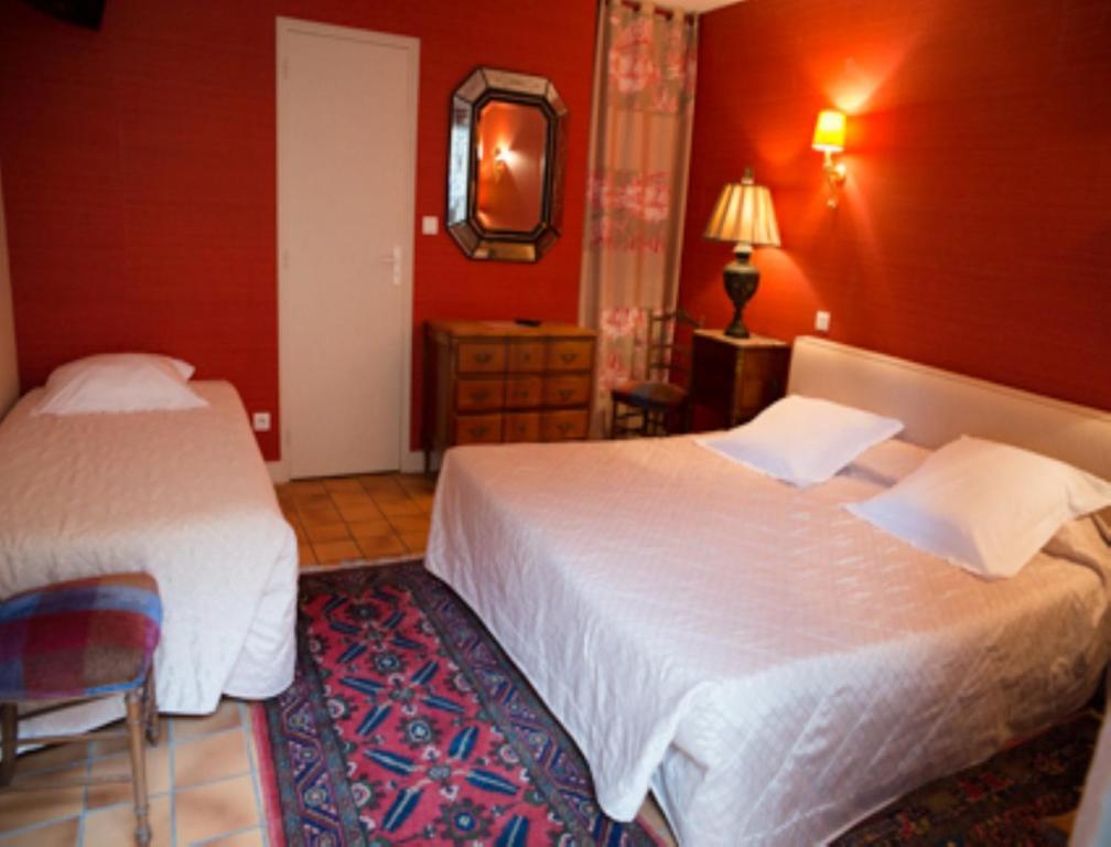 Hotel Le Petit Pont Moncé-en-Belin Camera foto