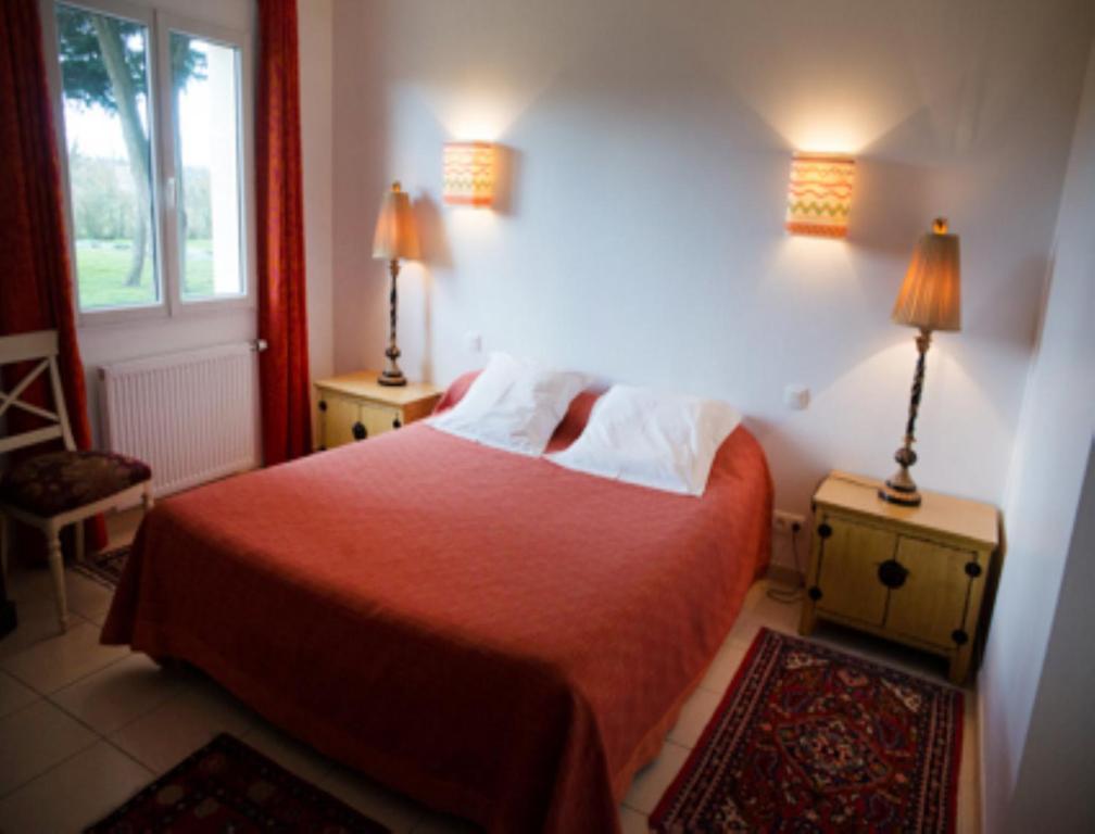 Hotel Le Petit Pont Moncé-en-Belin Camera foto