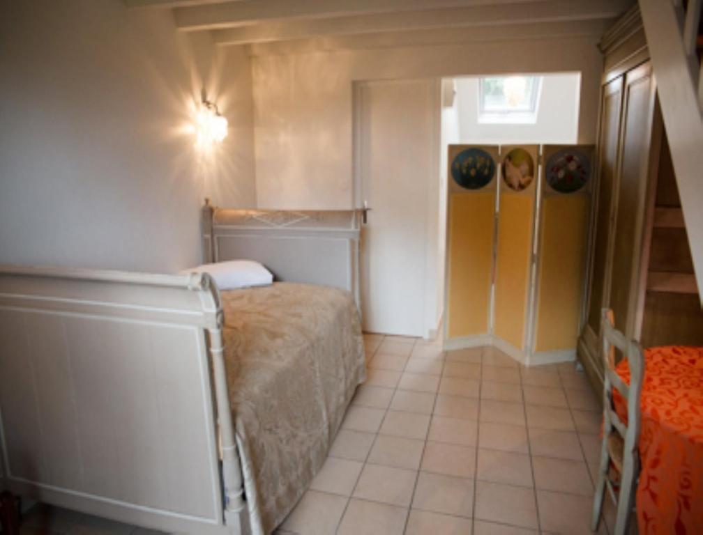 Hotel Le Petit Pont Moncé-en-Belin Esterno foto